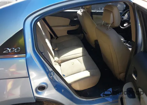 2012 Chrysler 200 Touring из США, поврежденный, VIN 1C3CCBBB0CN288158